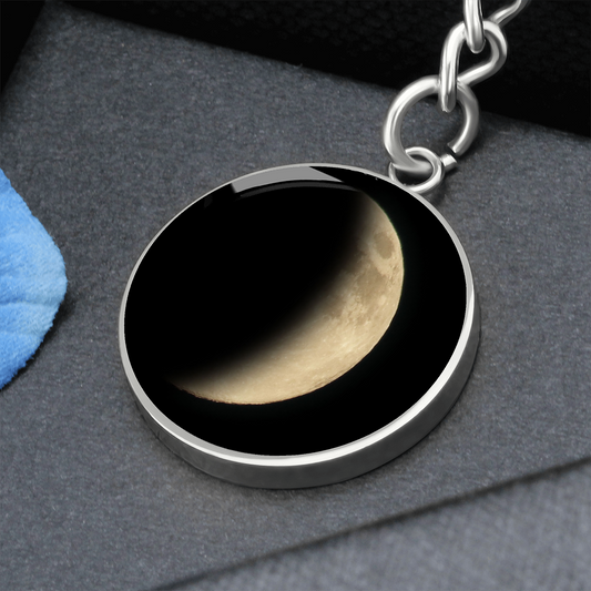 Personalized Crescent Moon Right Circle Pendant Keychain