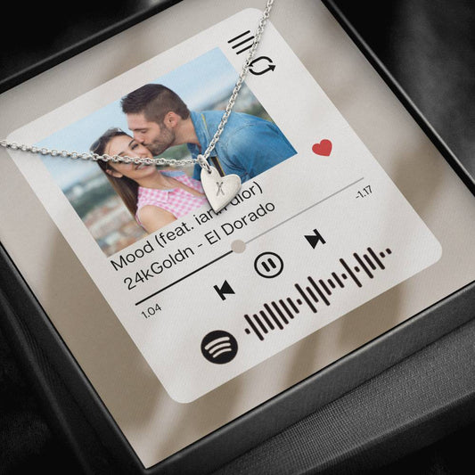 Scannable Custom Spotify Code Message Card with Heart Pendant Necklace, gift for friend, girfriend